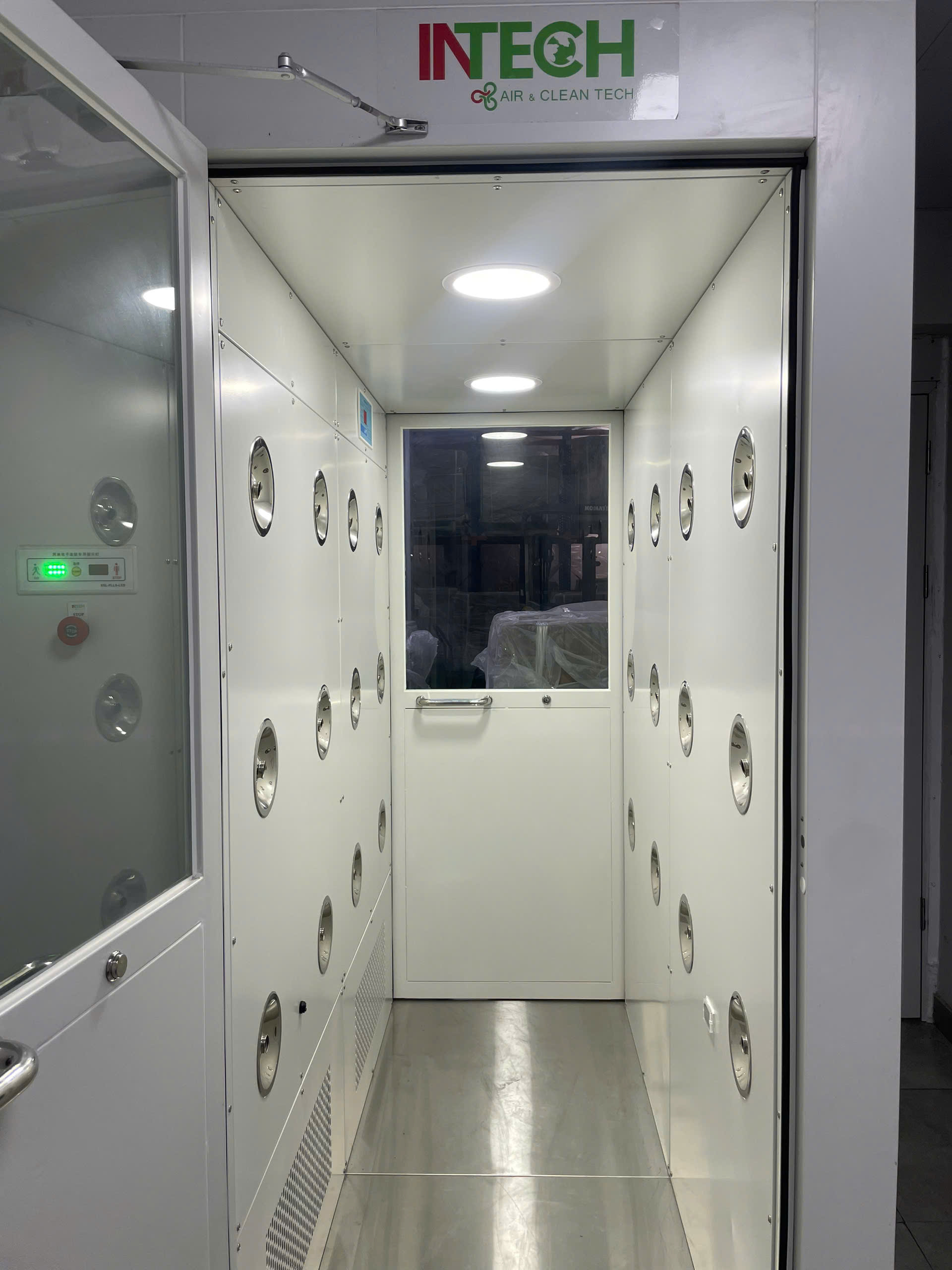 Air Locker